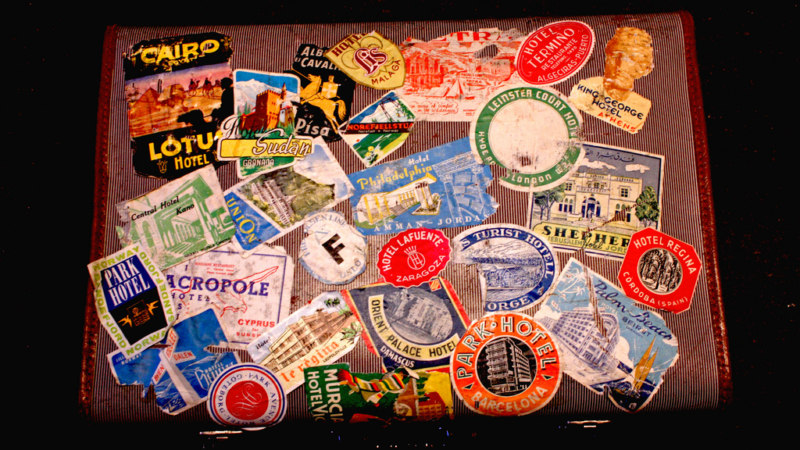 Souvenirs, badges, and icons