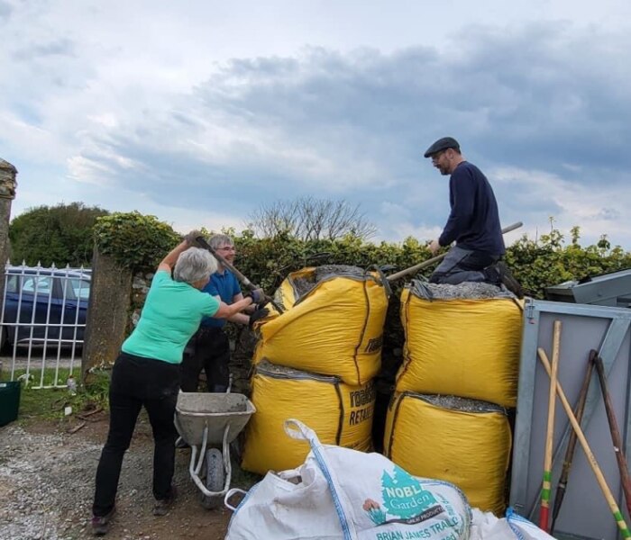 4b05ac8d-b6e5-4259-b4e7-179085b6a33c